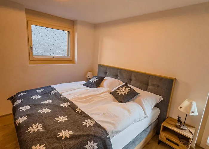 White Flake Apartment *